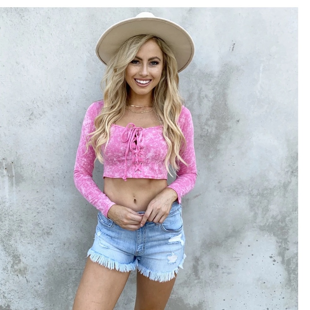 Dainty Hooligan NWT tie dye hot pink crop top